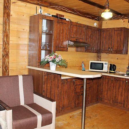 Szlachta Cottage Bukovel Bagian luar foto
