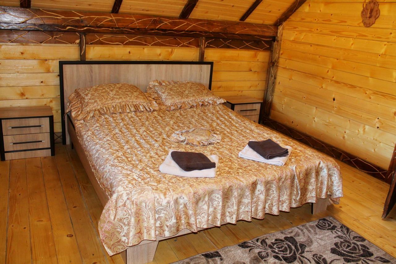 Szlachta Cottage Bukovel Bagian luar foto